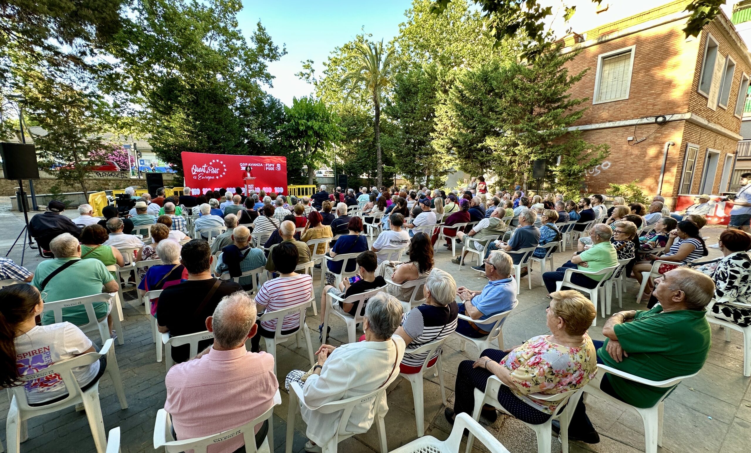 El PSOE de Quart de Poblet celebró un multitudinario mitin central de campaña